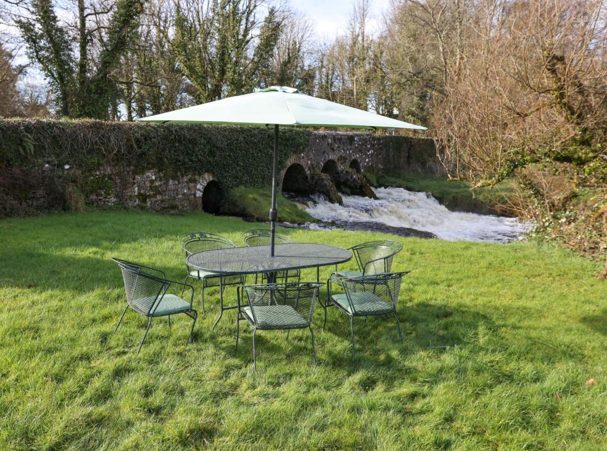 Luxury 2 Bed 5 Mins From Next To Waterfall Villa *